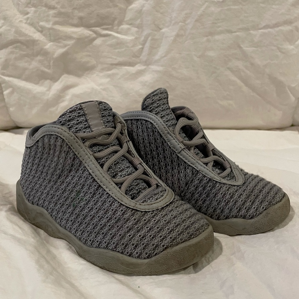 NIKE jordan TODDLER size 10